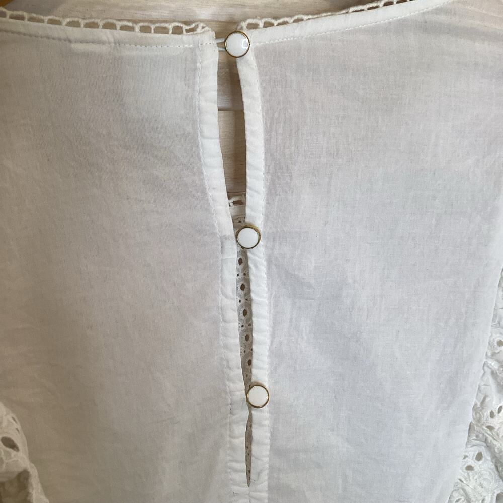 Anthropologie Seen Worn Kept Ivory Eyelet Ruffle 100% Cotton Blouse M - Picture 11 of 11